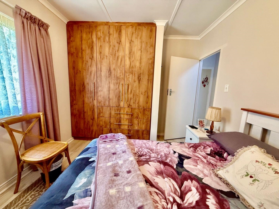 4 Bedroom Property for Sale in Stilbaai Wes Western Cape